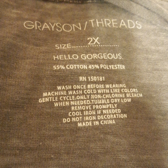 ★NWT★Plus Size GRAYSON THREADS~ 2X~ V-Neck Sugar Skull print Summer T-sh… - Picture 5 of 15